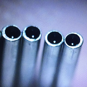 医用缝针压线孔